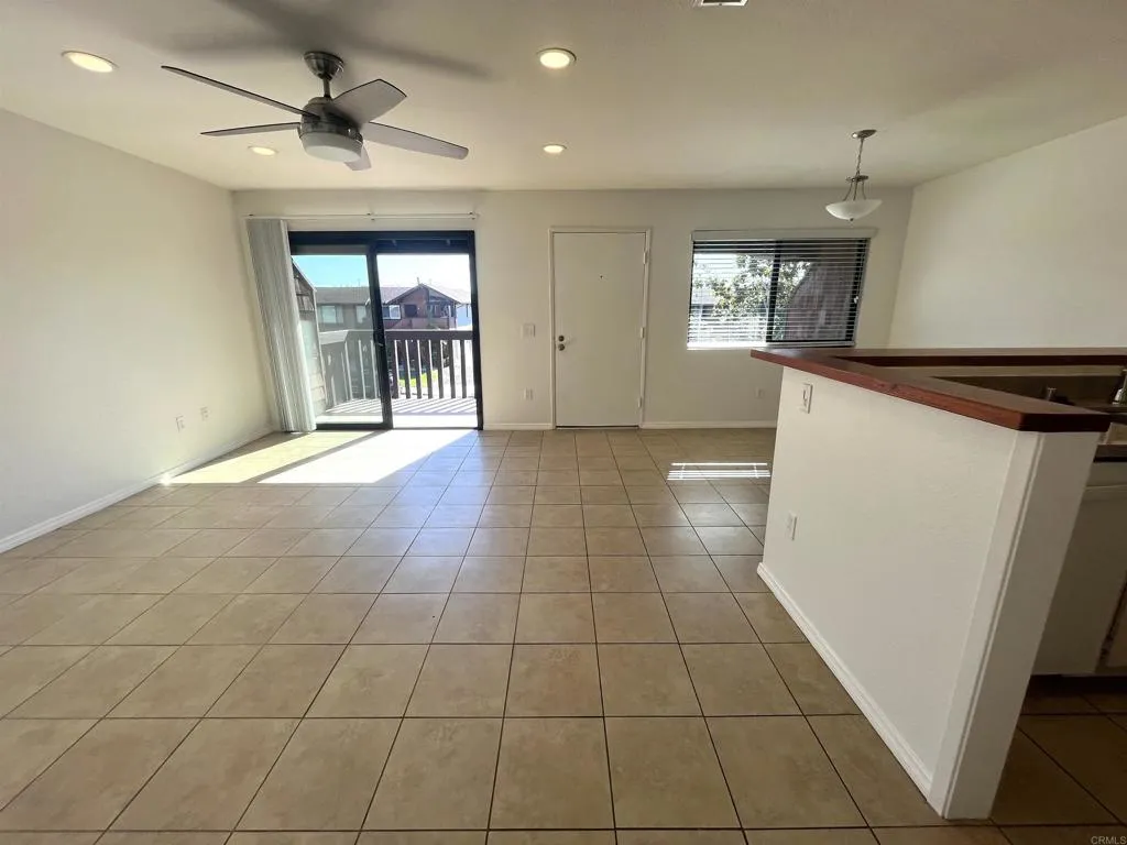 2556 Ocean Cove Dr.