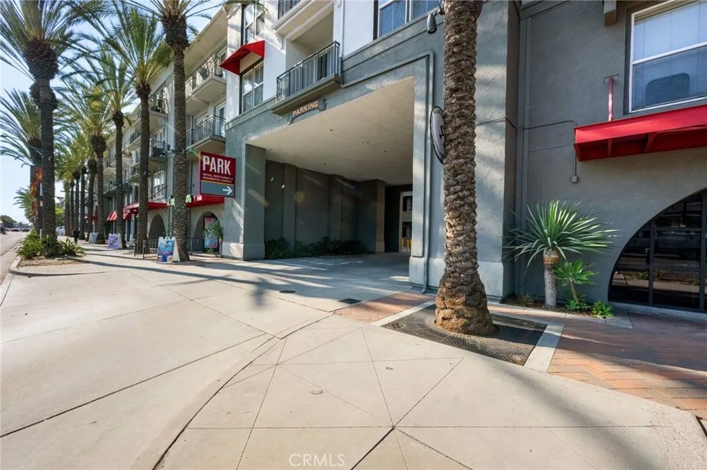 1801 E Katella 3163
