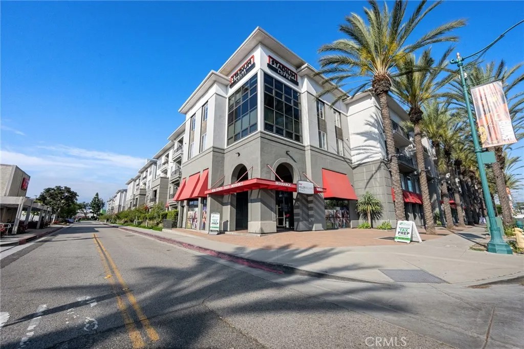 1801 E Katella 3163