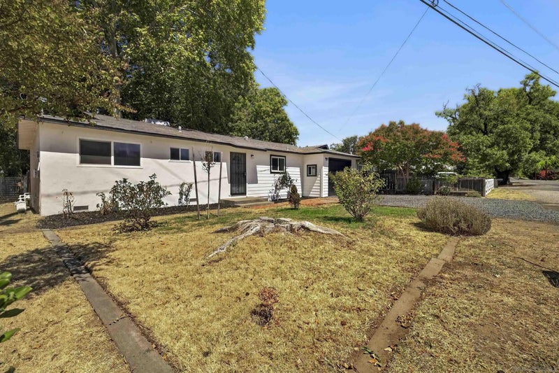996 E Eaton Rd