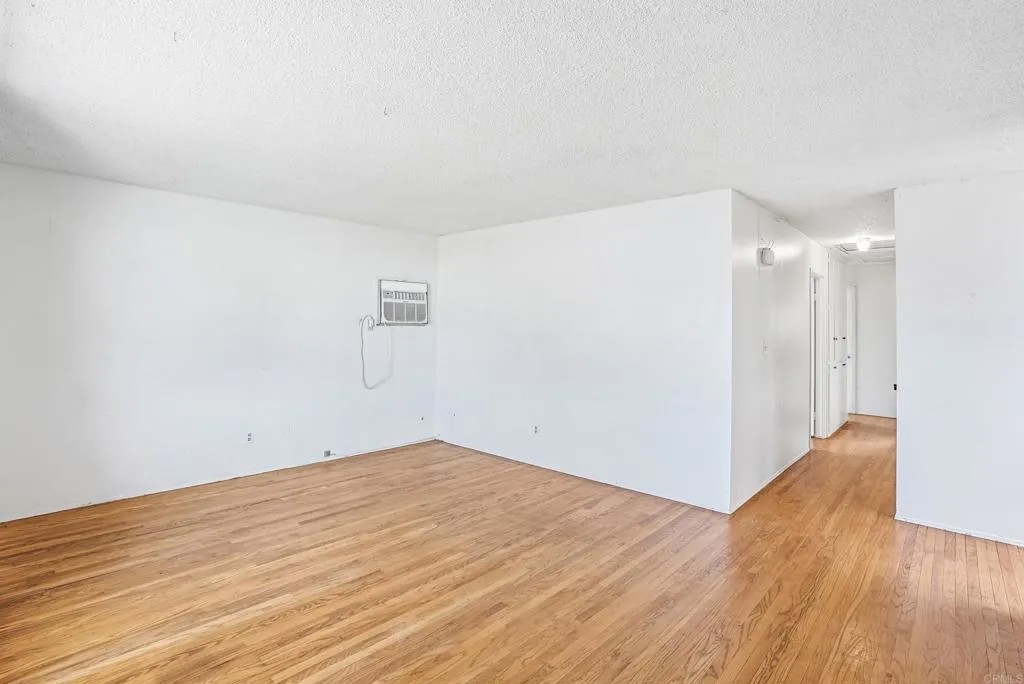 1922 Dartmoor Dr
