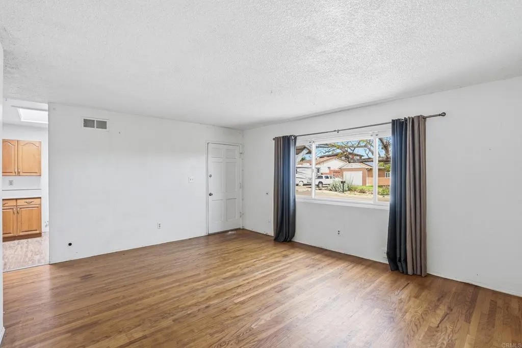 1922 Dartmoor Dr
