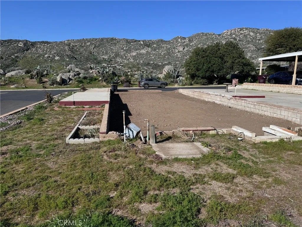 Photo of 24515 California Ave, Hemet, CA 92545 (MLS # SW26035741)