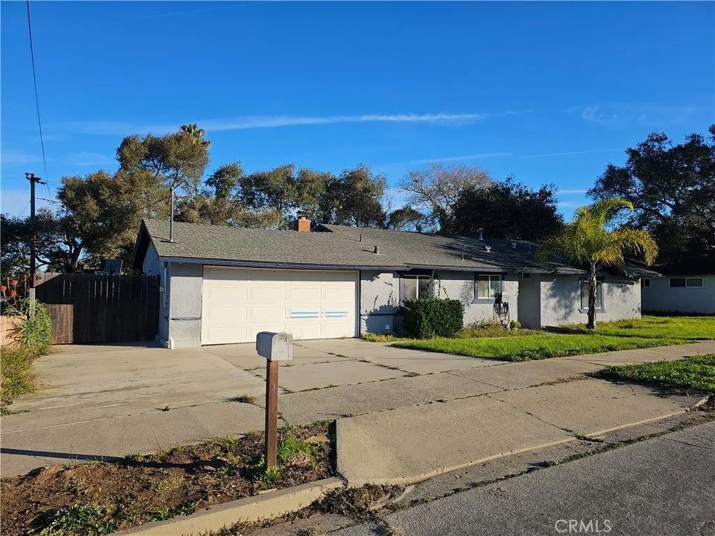 Photo of 1203 Bauer Ave, Santa Maria, CA 93455 (MLS # PI26005907)