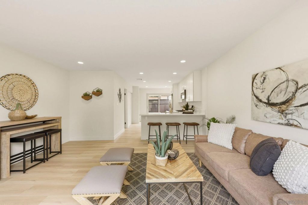 Photo of 415 Woodlawn Ave #D, Chula Vista, CA 91910 (MLS # 260012473)
