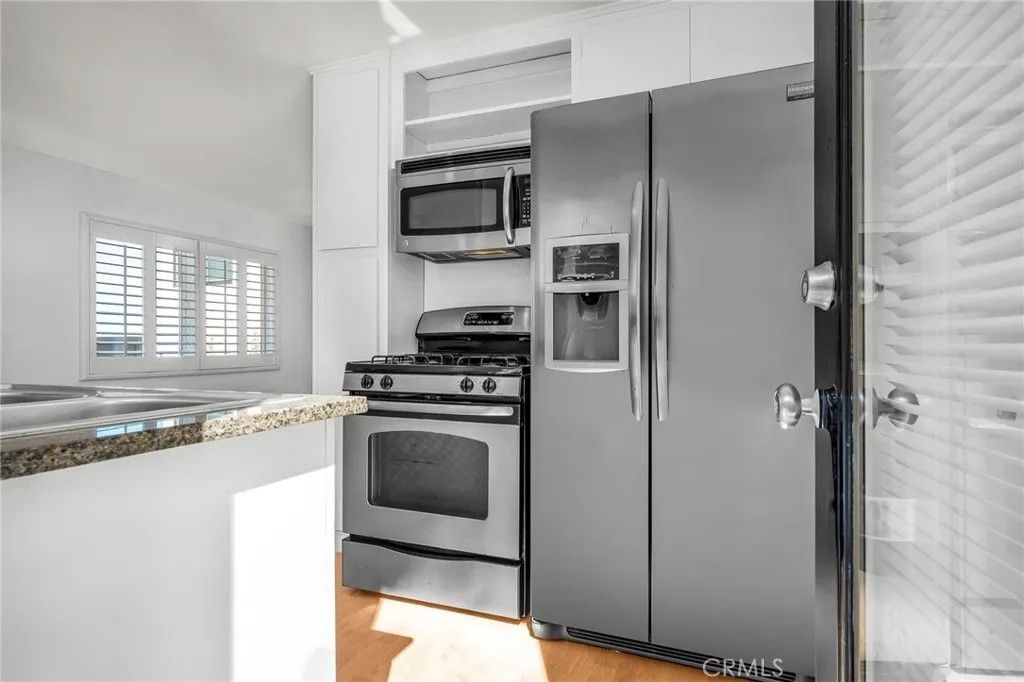 Photo of 317 Moonstone Street #B, Manhattan Beach, CA 90266 (MLS # SB26055613)