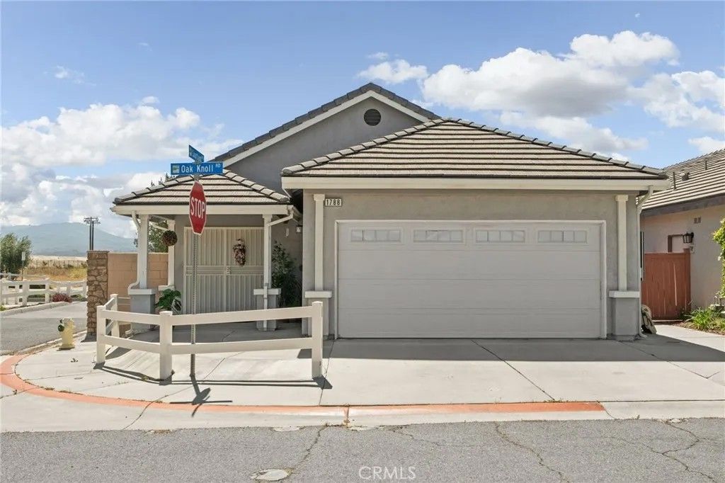 Photo of 1788 Oak Knoll Road, San Jacinto, CA 92583 (MLS # IG26082116)