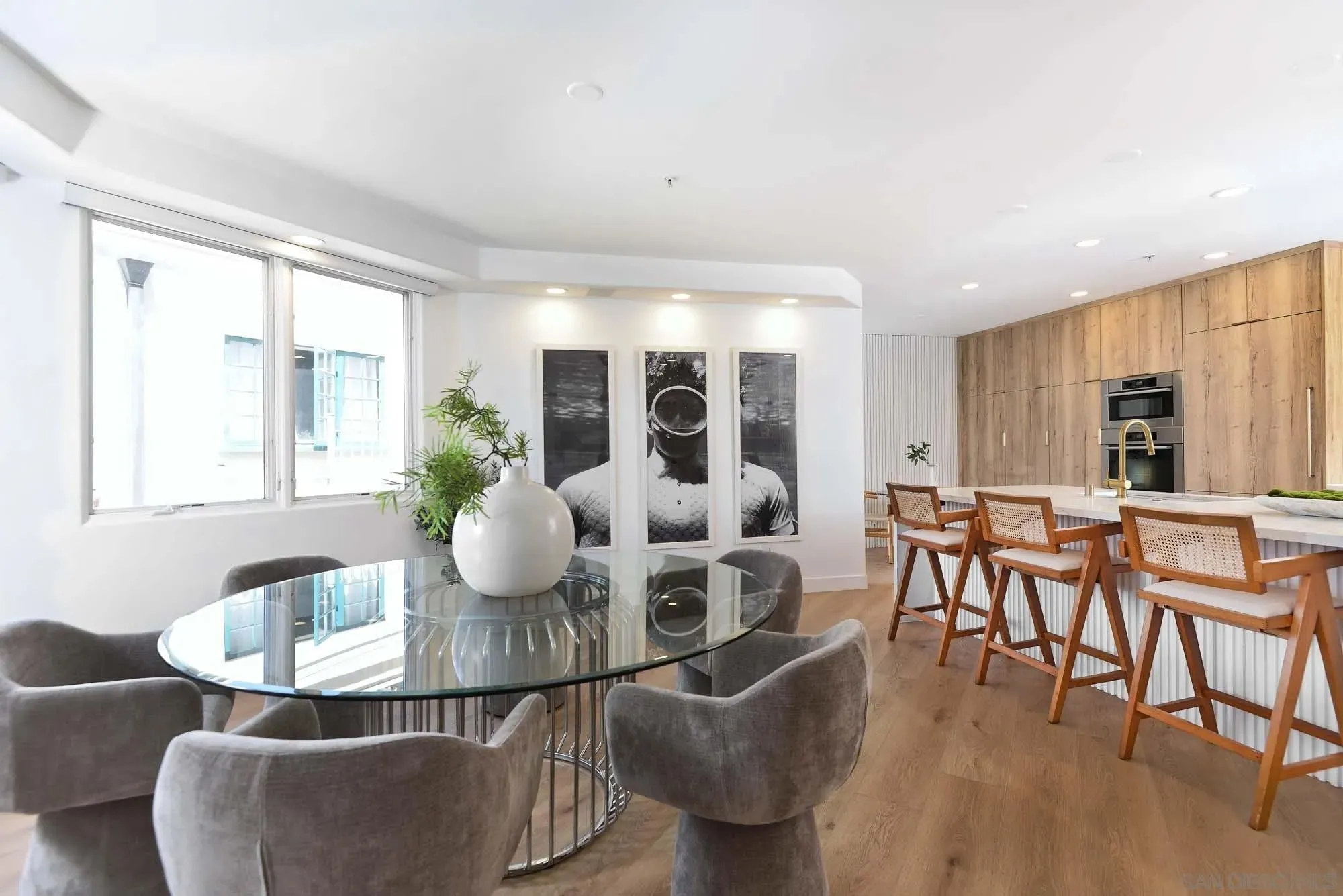 La Jolla, California 92037, United States, 3 Bedrooms Bedrooms, ,3 BathroomsBathrooms,Residential,Active,228064