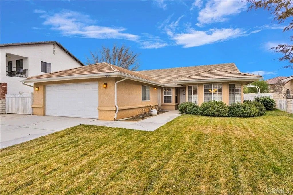 Photo of 13287 Sea Gull Drive, Victorville, CA 92395 (MLS # CV26016090)