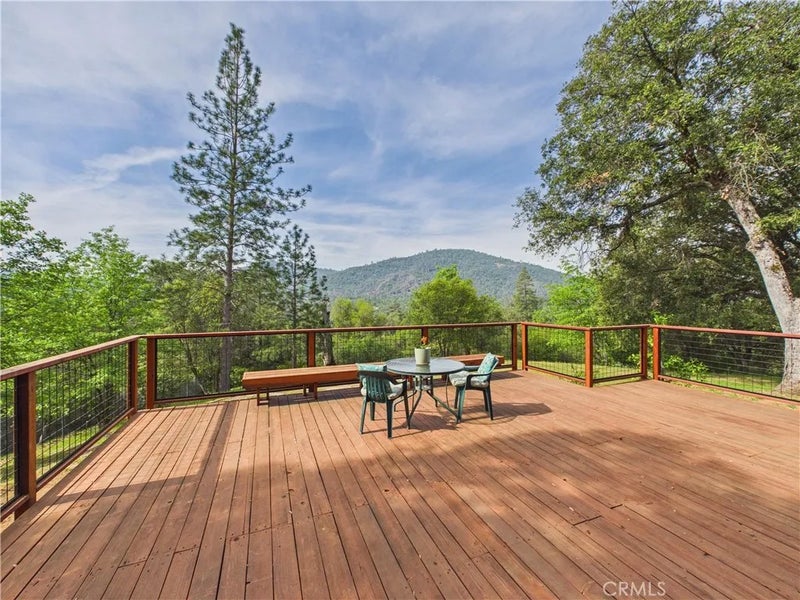 6650 Feliciana Mountain