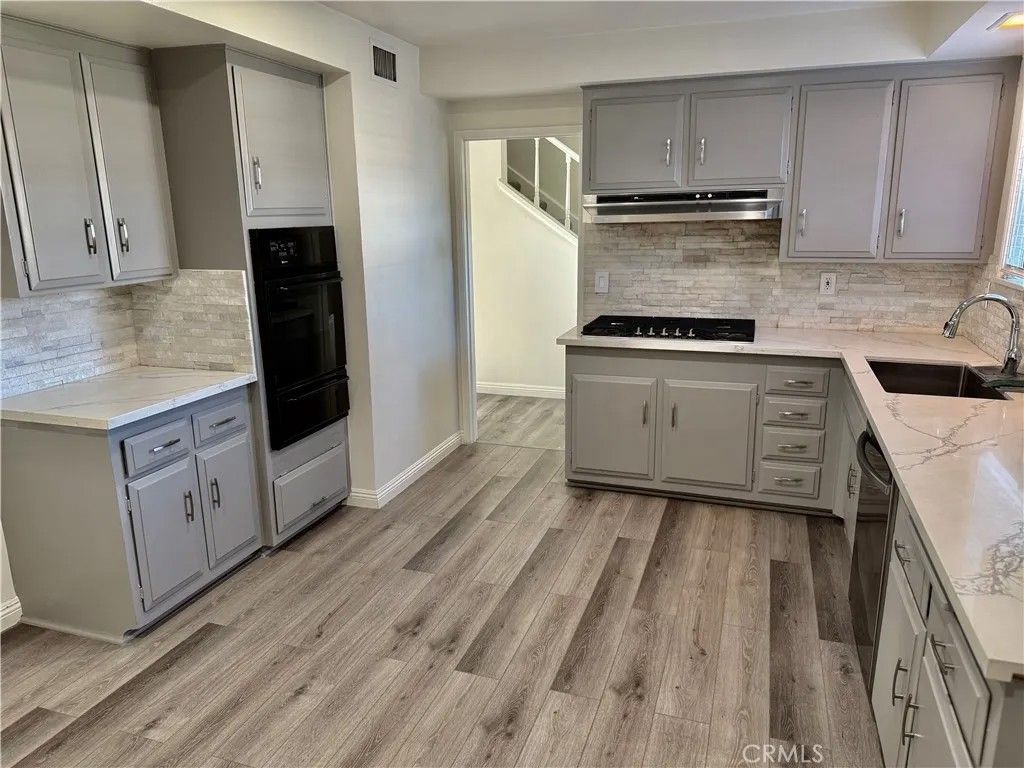 Photo of 11601 Babbitt Avenue, Granada Hills, CA 91344 (MLS # SR26045055)