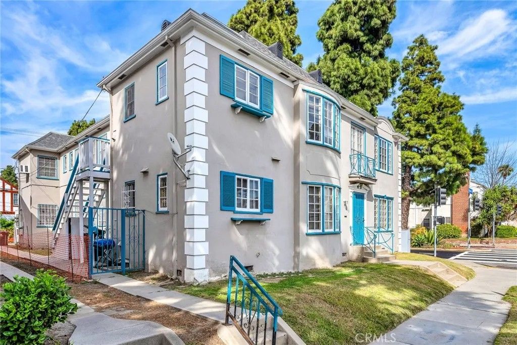 Photo of 3403 Stocker St, Los Angeles, CA 90008 (MLS # PW26079503)