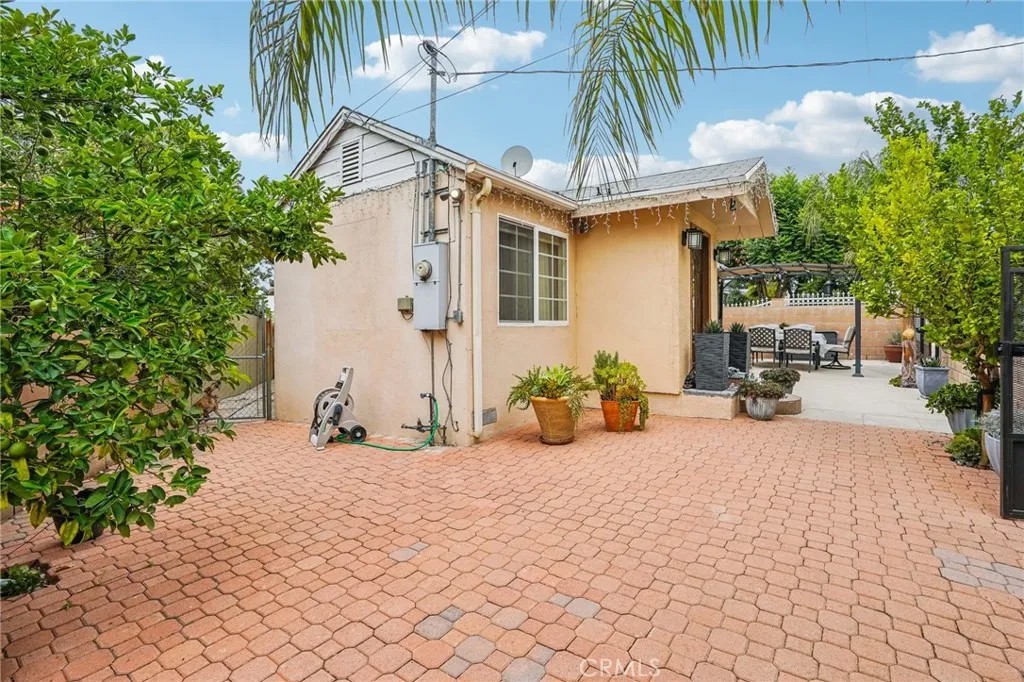 10141 Mcclemont Avenue