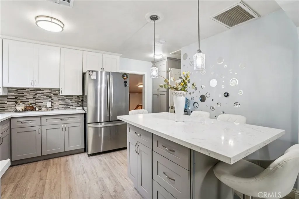 10141 Mcclemont Avenue