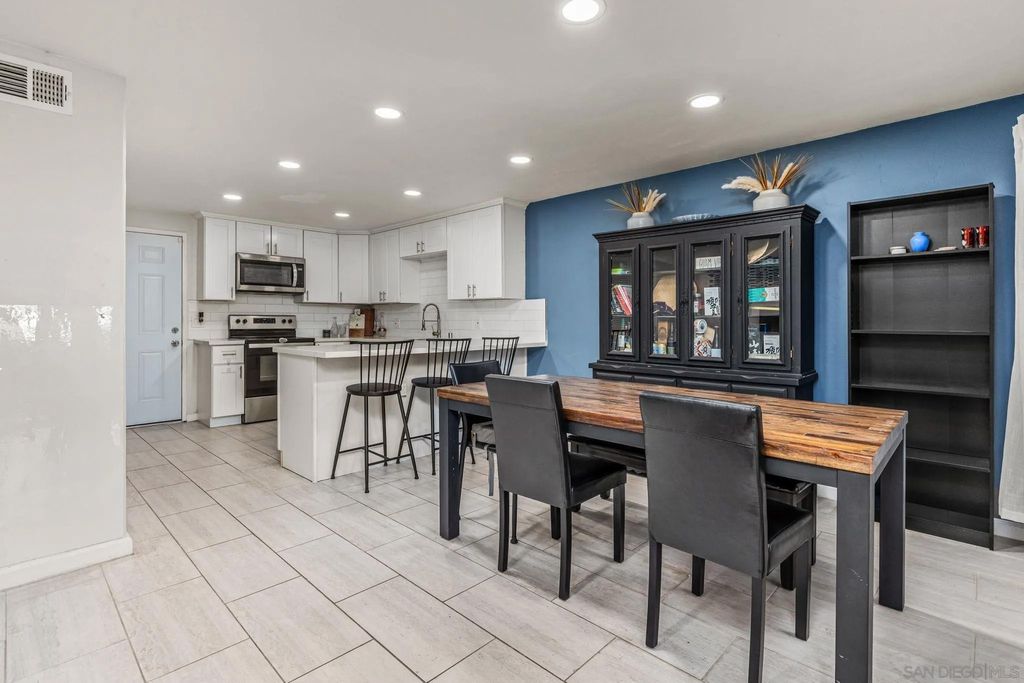 Photo of 615 Beyer Way #602, San Diego, CA 92154 (MLS # 260005070)