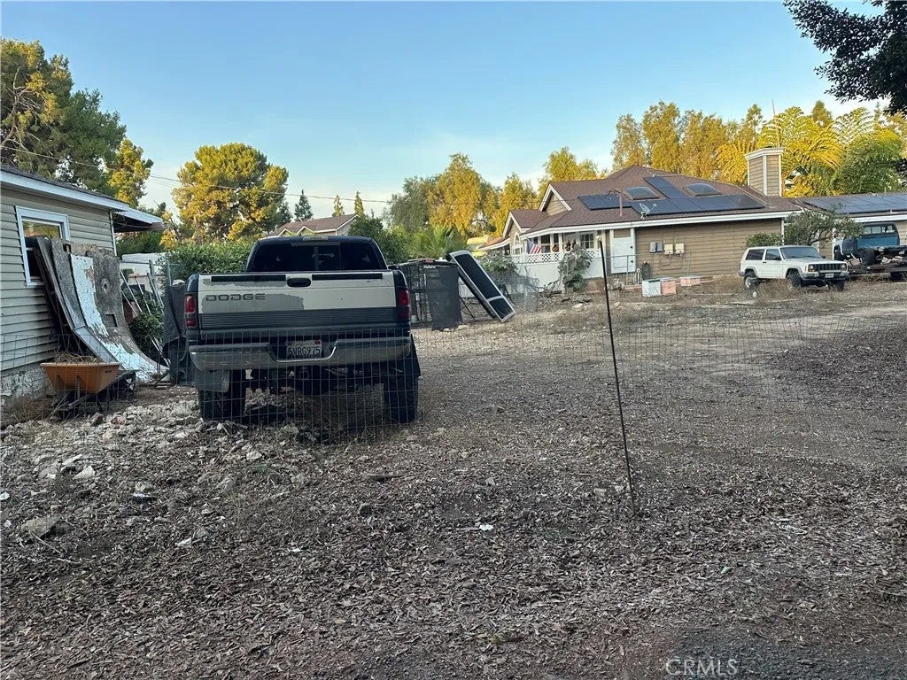 5152 Lakeview
