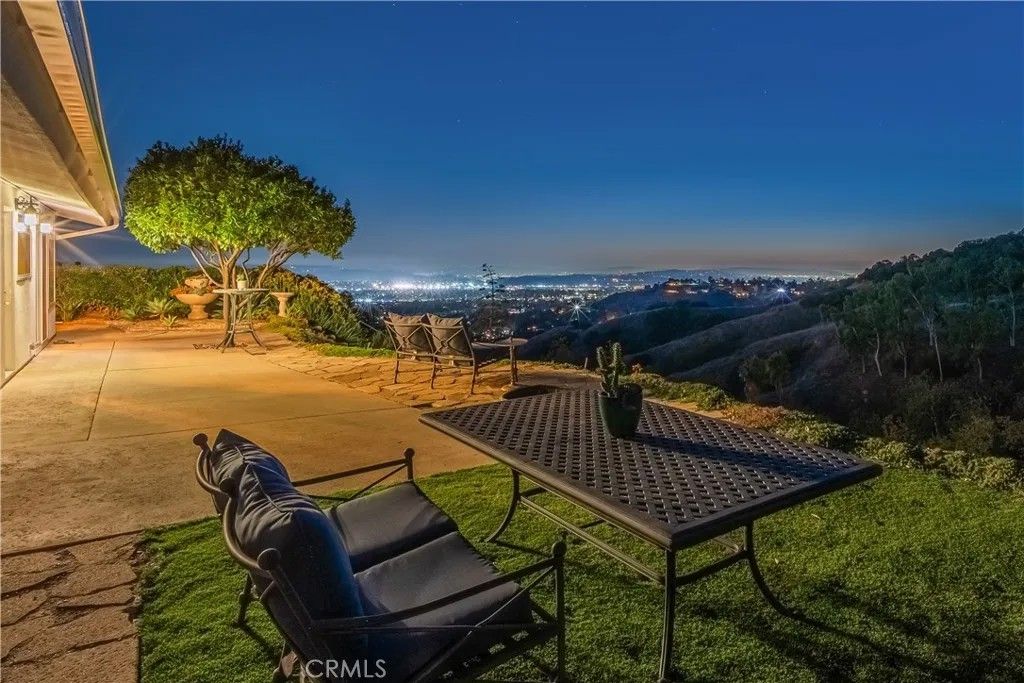 Photo of 2817 N Mountain Ave, Claremont, CA 91711 (MLS # CV26014186)