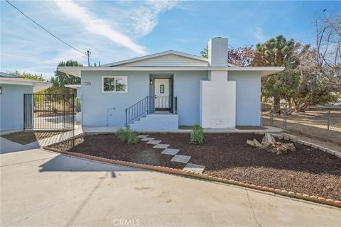 Photo of 17323 Fairburn Street, Hesperia, CA 92345 (MLS # IG25247641) Photo of 17323 Fairburn Street, Hesperia, CA 92345 (MLS # IG25247641)