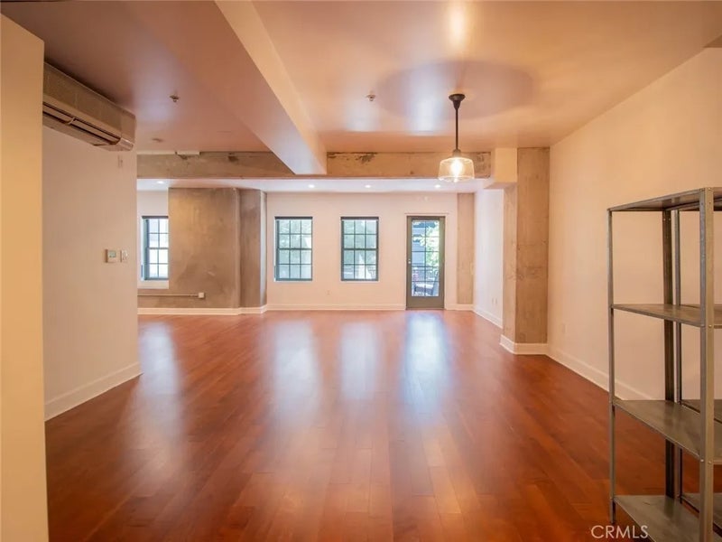 416 S Spring Street 205