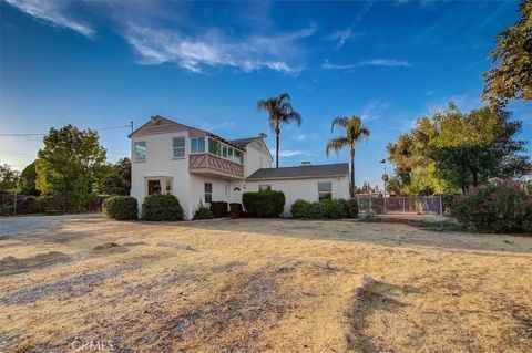 Photo of 10847 Balboa Blvd, Granada Hills, CA 91344 (MLS # SR25275534)