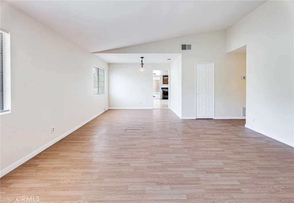 5546 Mclennan