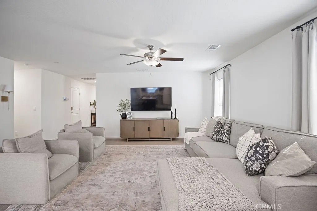 727 Veronica Court