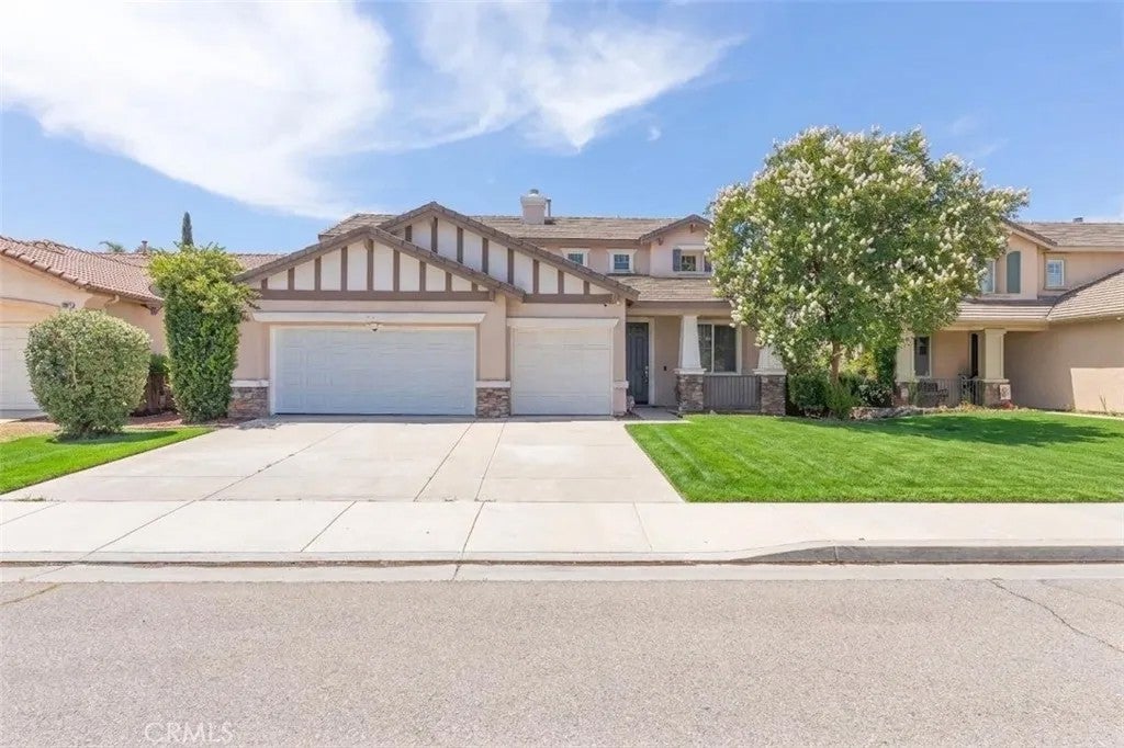 Photo of 28843 Glencoe LN, Menifee, CA 92584 (MLS # SW26092010)