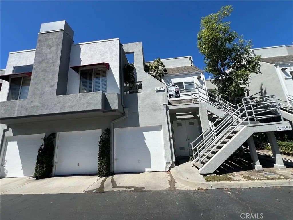 Photo of 27657 Aquamarine, Mission Viejo, CA 92691 (MLS # OC26012220)