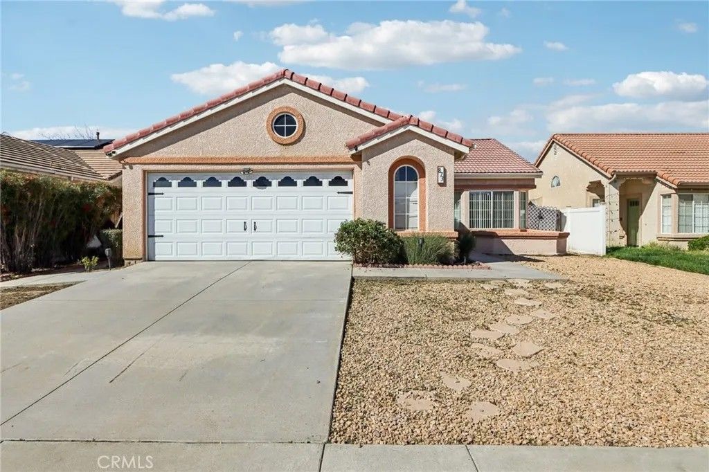 Photo of 873 Wetherly Street, Hemet, CA 92545 (MLS # SW26045070)