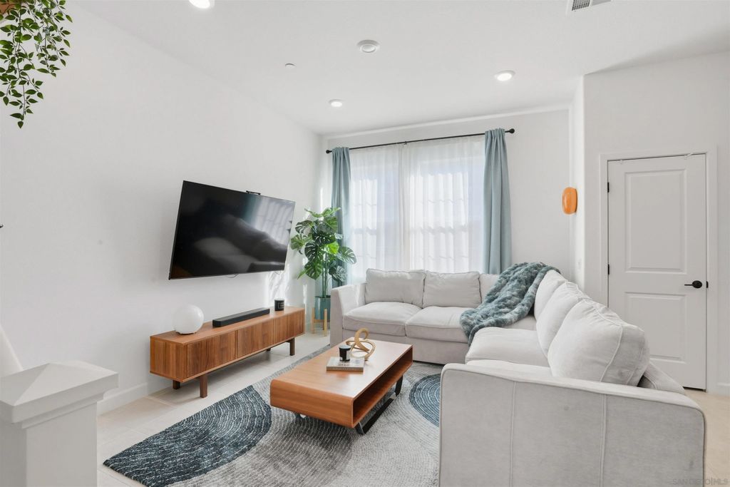 Photo of 1213 Sunrise View #Unit 102, San Marcos, CA 92078 (MLS # 250041802)