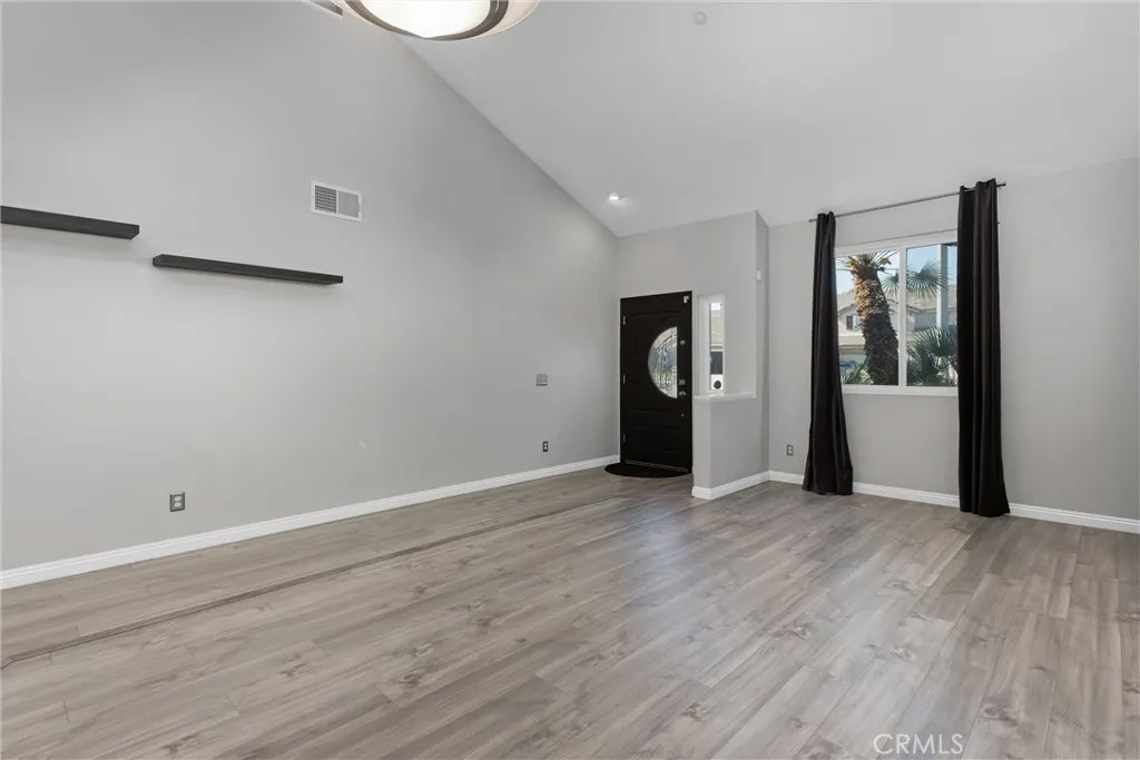 1439 Lochaber Court