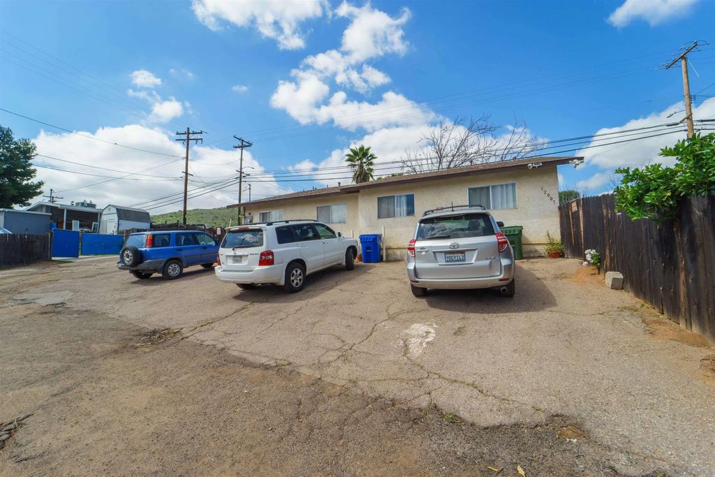 Photo of 12005-7 Lacie Ln, Lakeside, CA 92040 (MLS # 260006154)