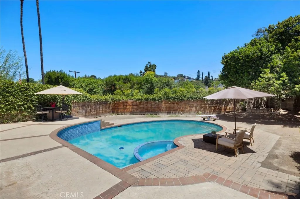 19242 Barrett Lane