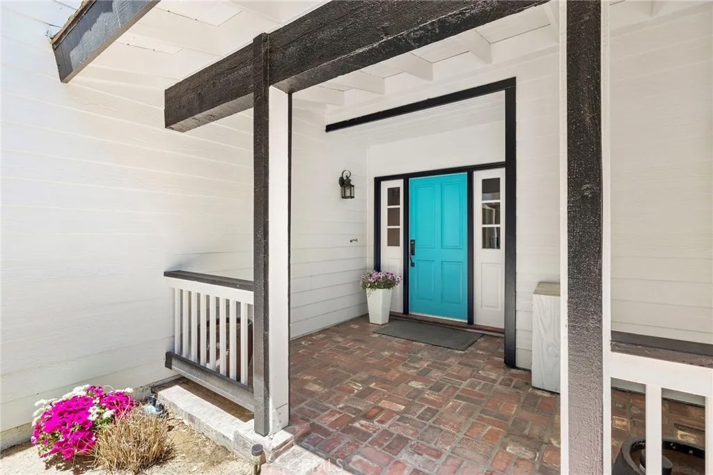 19242 Barrett Lane