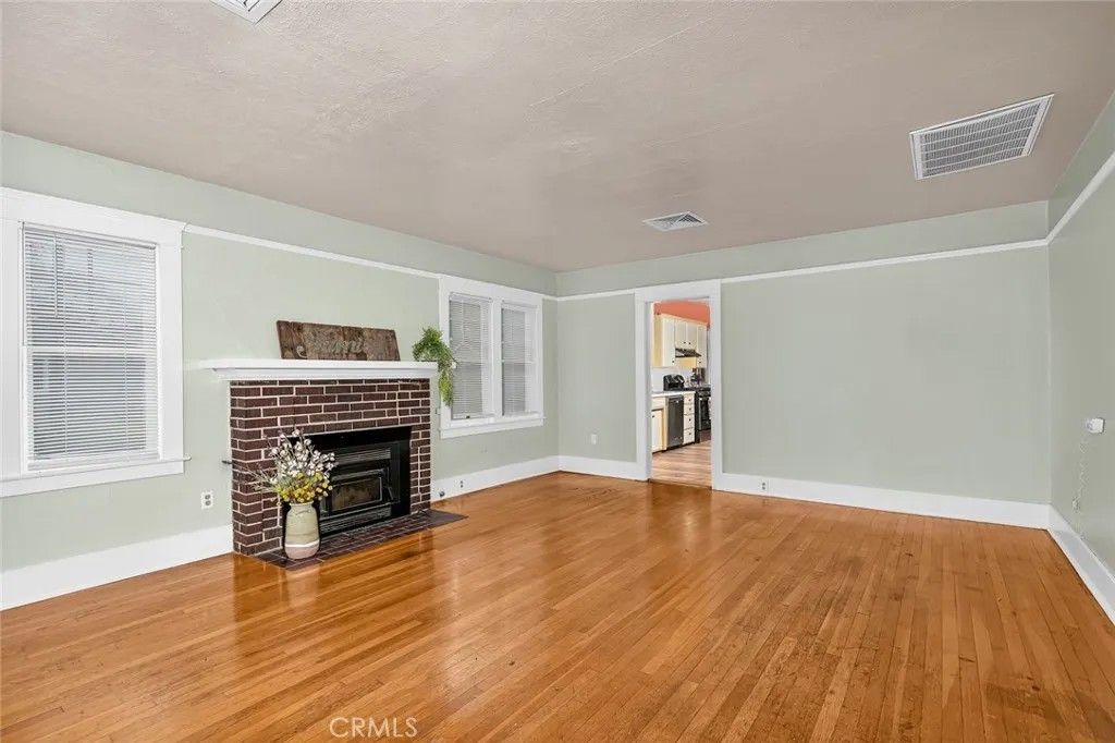 Photo of 200 E 27th St, Merced, CA 95340 (MLS # MC26000609)