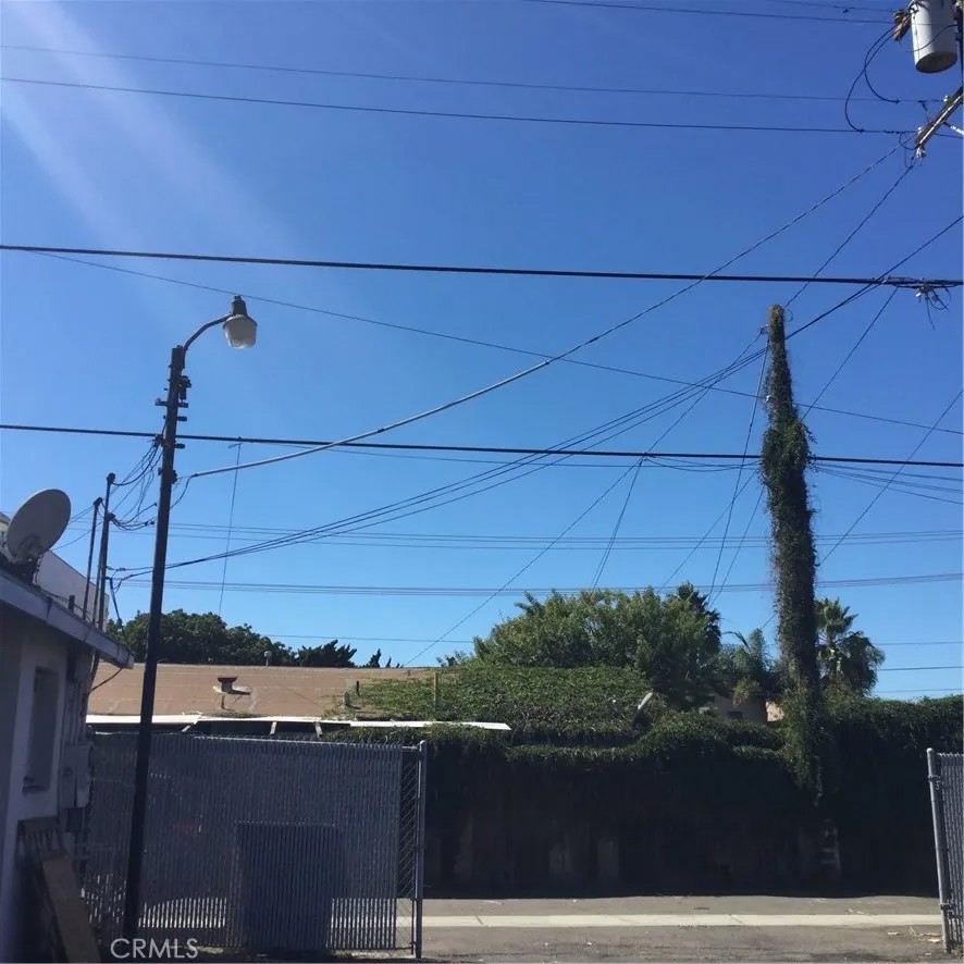1009 S Coast