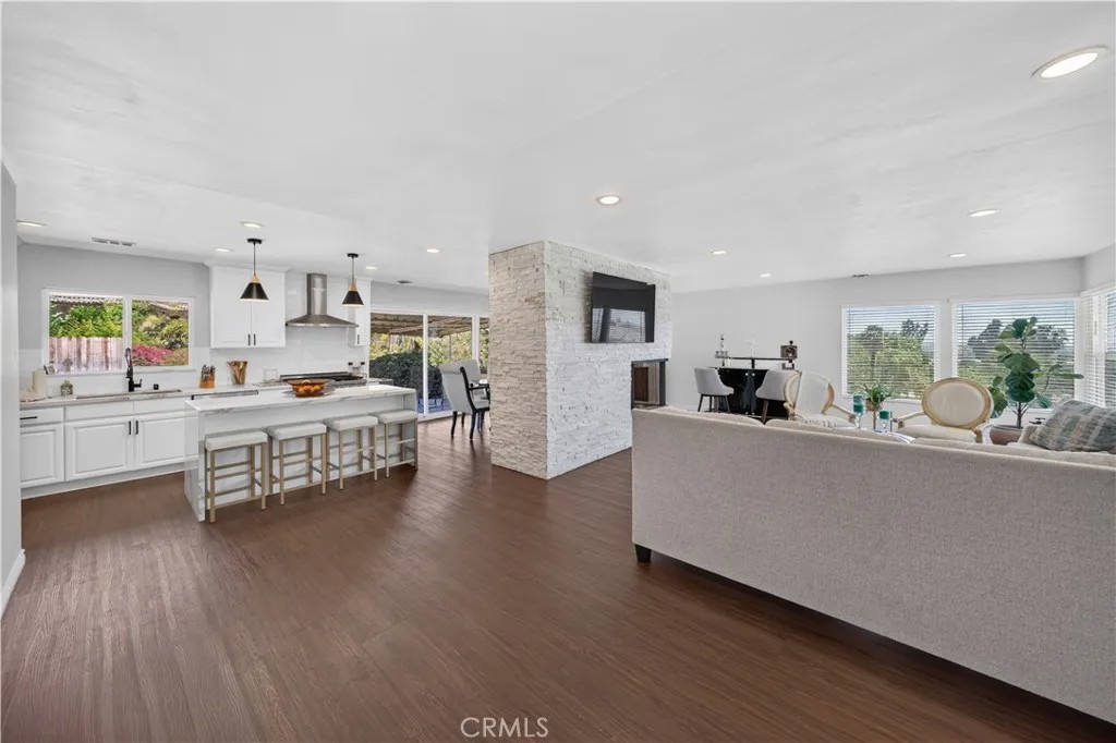 9400 Portada Drive