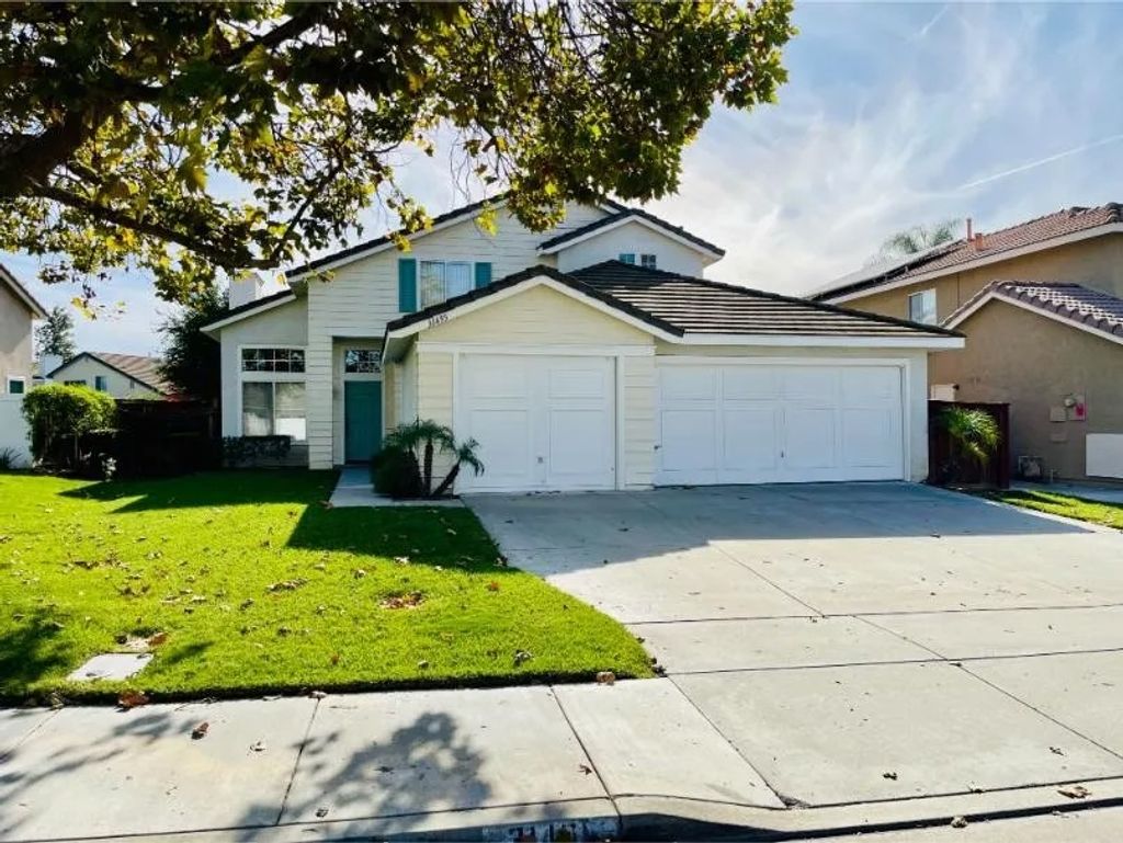 Photo of 31495 Corte Rimola, Temecula, CA 92592 (MLS # SW25266855)