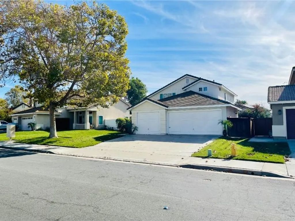 Photo of 31495 Corte Rimola, Temecula, CA 92592 (MLS # SW25266855)