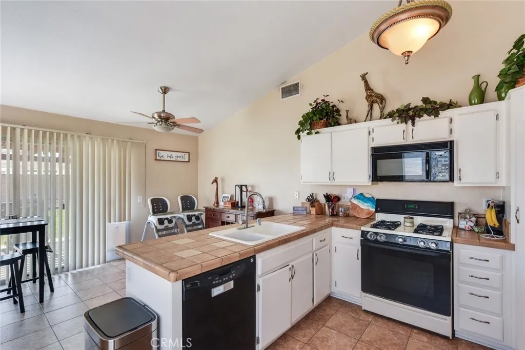 12383 Lily Court