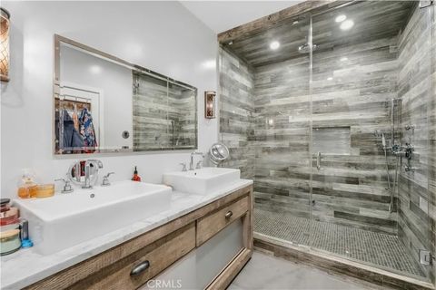 Tiny photo for 23110 Canzonet St, Woodland Hills, CA 91367 (MLS # SR25243023)