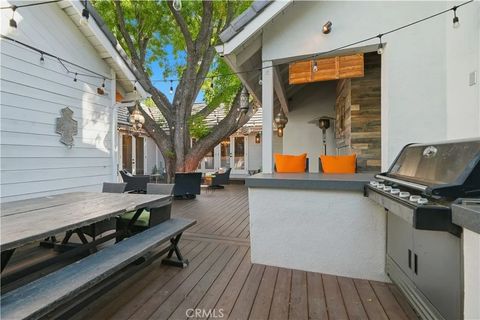 Tiny photo for 23110 Canzonet St, Woodland Hills, CA 91367 (MLS # SR25243023)