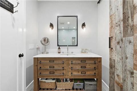 Tiny photo for 23110 Canzonet St, Woodland Hills, CA 91367 (MLS # SR25243023)