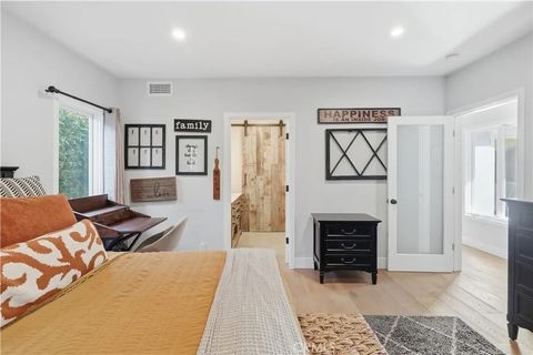Tiny photo for 23110 Canzonet St, Woodland Hills, CA 91367 (MLS # SR25243023)