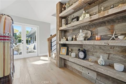 Tiny photo for 23110 Canzonet St, Woodland Hills, CA 91367 (MLS # SR25243023)