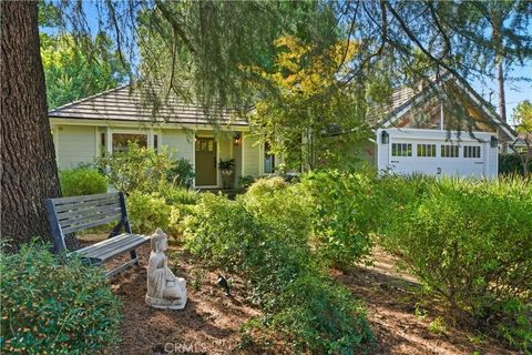 Tiny photo for 23110 Canzonet St, Woodland Hills, CA 91367 (MLS # SR25243023)