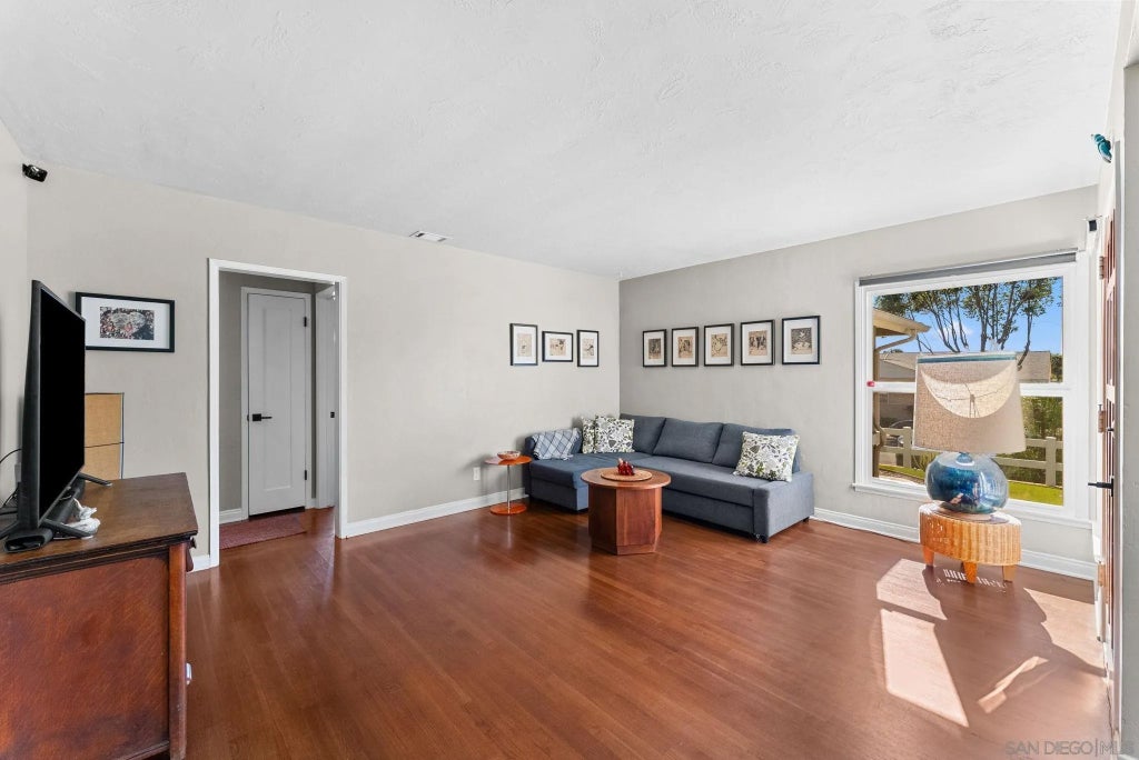 Photo of 6025 Kelton AVE, La Mesa, CA 91942 (MLS # 260016604)