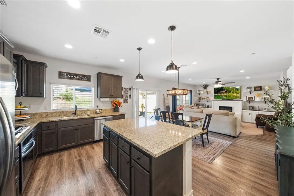 Photo of 24212 Bay Laurel Avenue, Murrieta, CA 92562 (MLS # SW26005540)