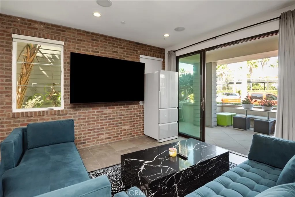 12837 N Seaglass