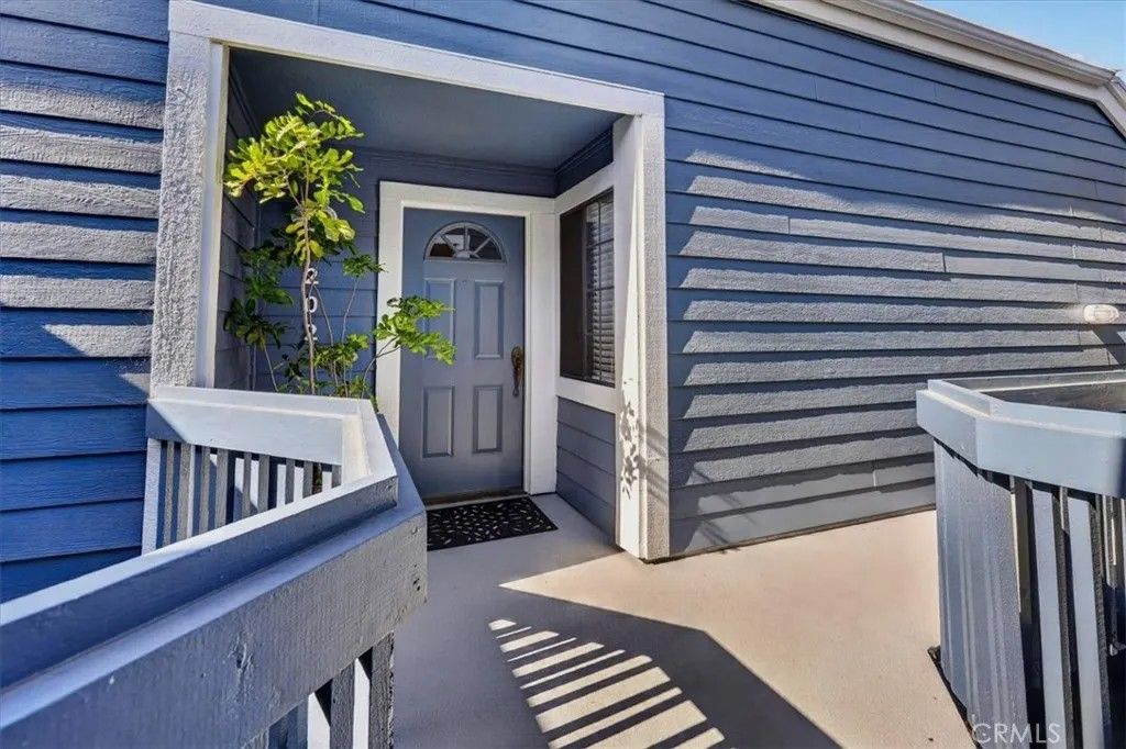 Photo of 20262 Billingsgate Ln #202, Huntington Beach, CA 92646 (MLS # NP26095038)